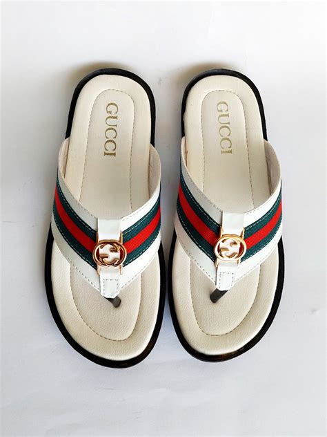 slippers gucci hombre|luxury house slippers for men.